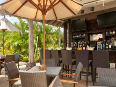 Outdoor bar