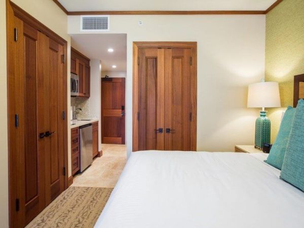 Deluxe Studio Sleeps 4 Guests in Poipu