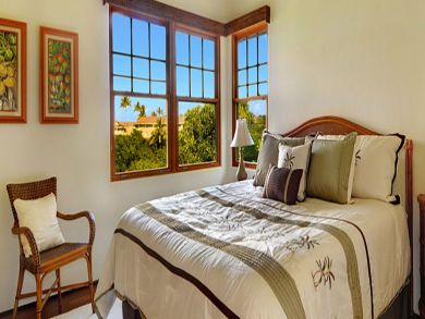 Bedroom 3 with king bed