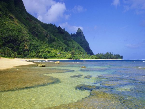 Luxury Retreat in Princeville with Exclusive Resort Amenities