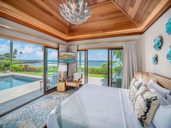 Oceanfront Escape with Private Pool & Direct Beach Main & Guest House
