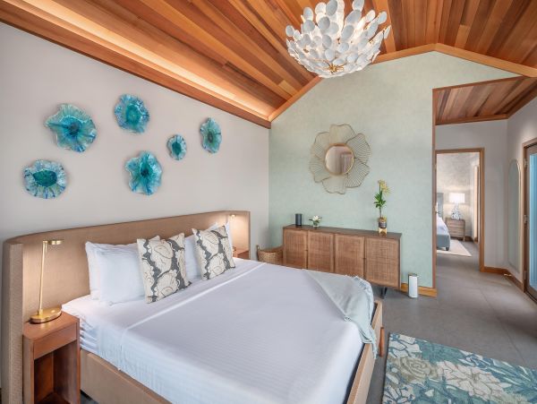 Oceanfront Escape with Private Pool & Direct Beach Main & Guest House