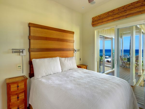 Oceanfront Kauai Vacation Rental 6 Guests
