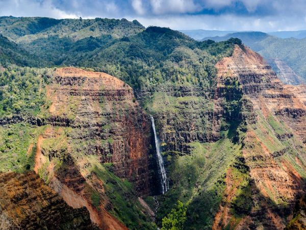 Kauai Luxury Four Bedroom Oceanfront Vacation Rental Home