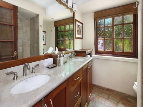 Kauai Luxury Four Bedroom Oceanfront Vacation Rental Home