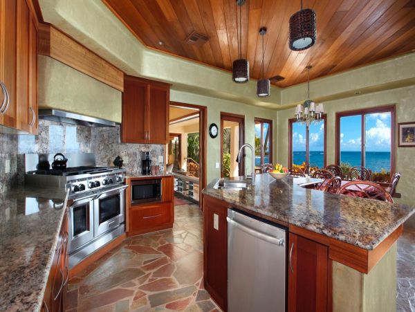 Kauai Luxury Four Bedroom Oceanfront Vacation Rental Home