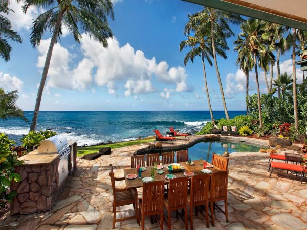 Kauai Luxury Four Bedroom Oceanfront Vacation Rental Home