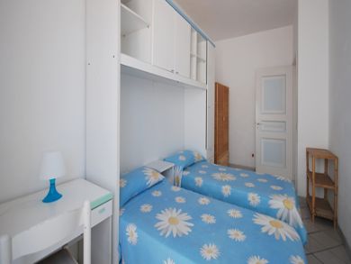 Bedroom with Two Twin Beds Bedroom with Two Twin Beds