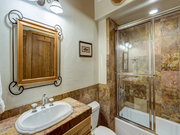 Perfect Vacation Rental with 5 Bedrooms in Breckenridge
