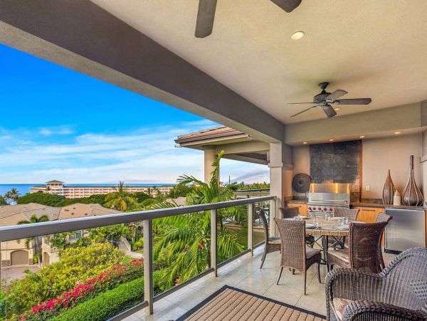 Wailea Gorgeous Three Bedroom Condo Ocean Views