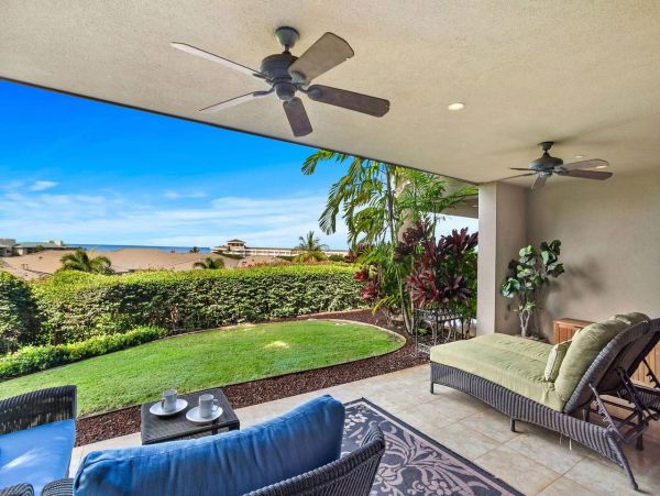 Wailea Gorgeous Three Bedroom Condo Ocean Views