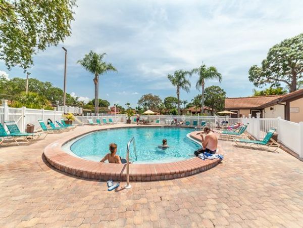Lake View Vacation Rental Near Anna Maria Island & Longboat Key
