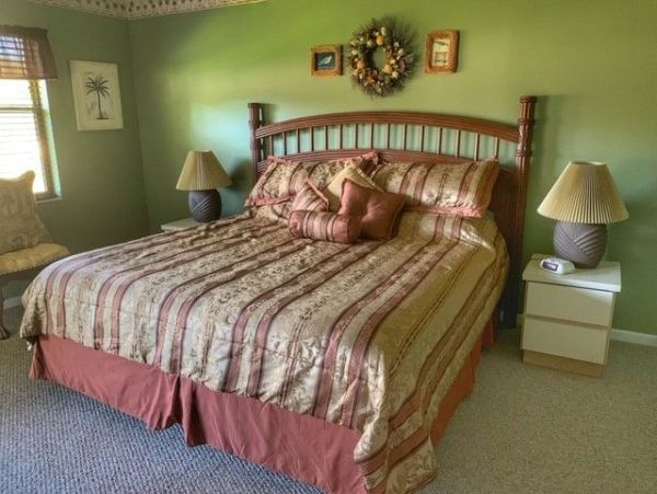 Lake View Vacation Rental Near Anna Maria Island & Longboat Key