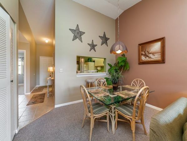 Lake View Vacation Rental Near Anna Maria Island & Longboat Key