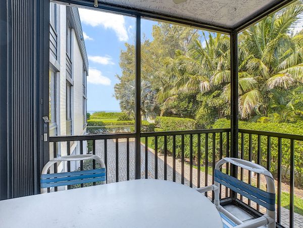 Rare Three Bedroom Rental on Beach on Posh Longboat Key