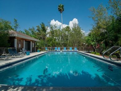 Sanibel Island, Florida condo for rent with community pool