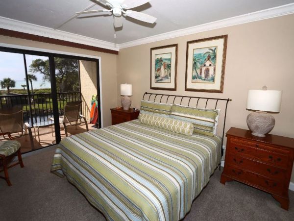Gulf View Sanibel Condo 2 Bedrooms Sleeps 6 Communal Pool