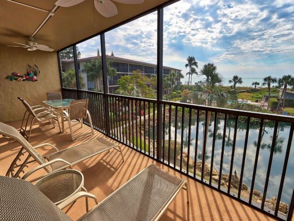 Gulf View Sanibel Condo 2 Bedrooms Sleeps 6 Communal Pool