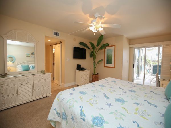 Sanibel Island Beachfront Vacation Rental - Gulf View 2-Bedroom Condo