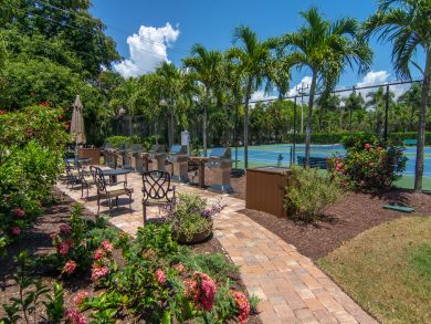 Beachfront Condo Sleeps 4 in Sanibel