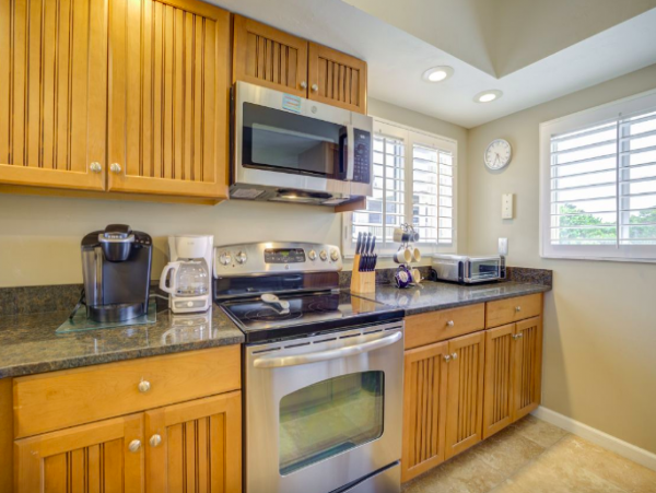 Two Bedroom Sanibel Vacation Condo Walk to Beach