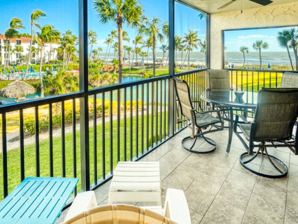 Ocean Views Two Bedroom Vacation Condo in Sanibel