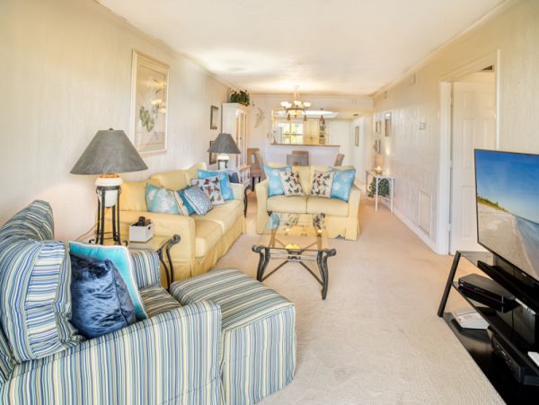 Ocean Views Two Bedroom Vacation Condo in Sanibel