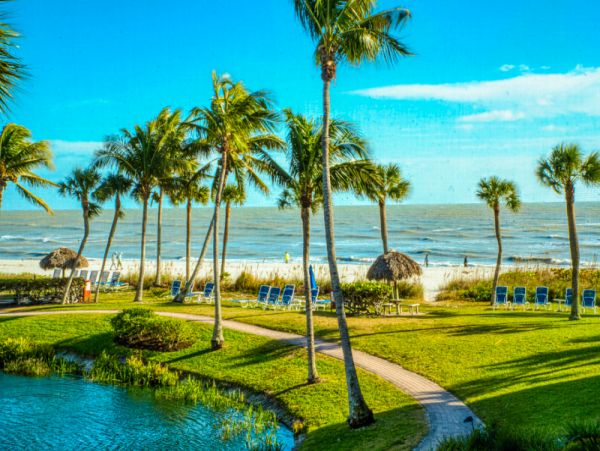 Ocean Views Two Bedroom Vacation Condo in Sanibel