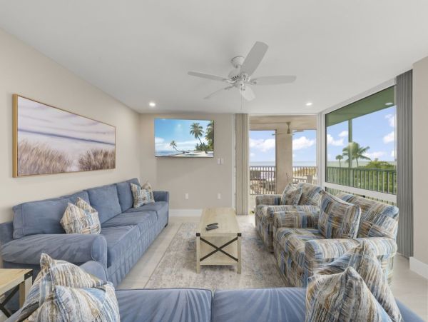 Sanibel Island Beachfront Condo Rental - West Gulf Drive Vacation with Gulf Views