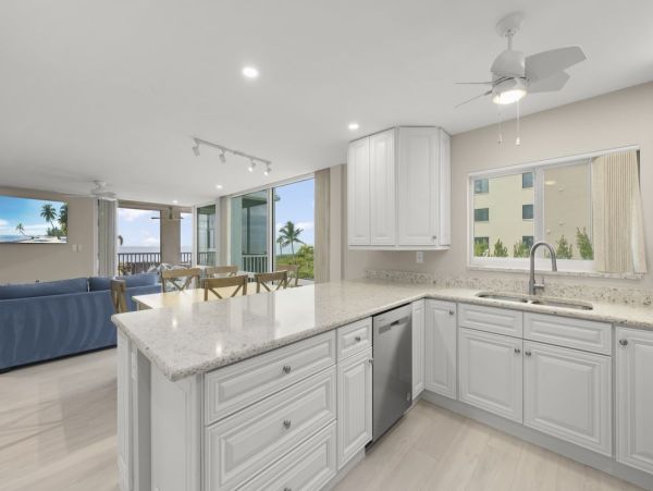 Sanibel Island Beachfront Condo Rental - West Gulf Drive Vacation with Gulf Views