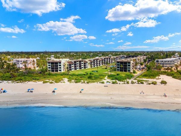 Gulf-Front Escape in Sanibel 2 Bedroom Condo