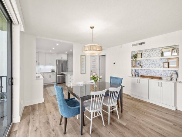 Gulf-Front Escape in Sanibel 2 Bedroom Condo