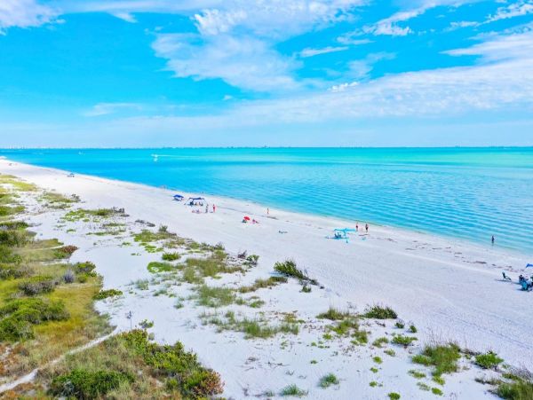 Charming 2-Bedroom Sanibel Condo with Stunning Views