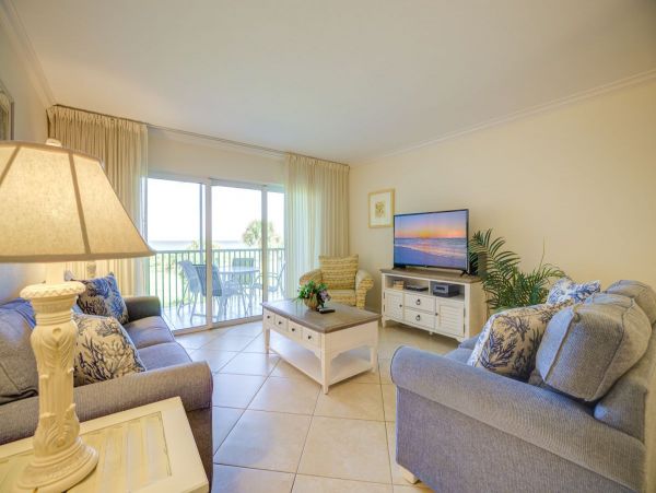 Captiva Island Beach Front Vacation Rental Sleeps 6 Pool