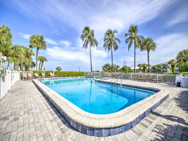 Captiva Island Beach Front Vacation Rental Sleeps 6 Pool