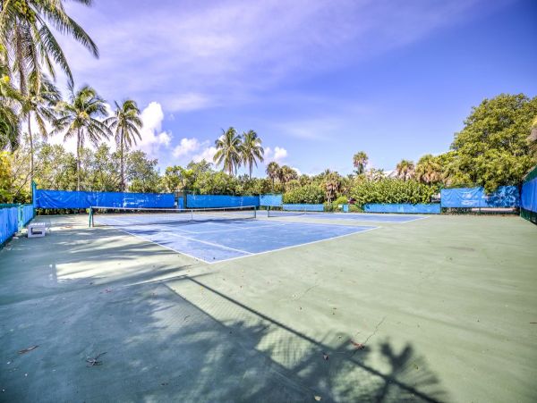 Captiva Island Beach Front Vacation Rental Sleeps 6 Pool