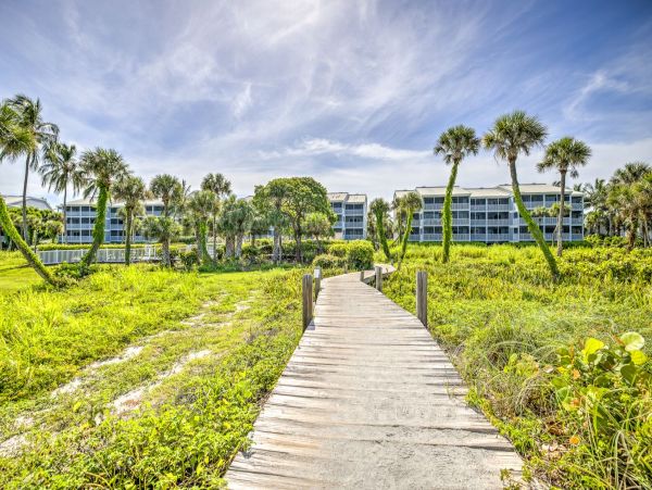Captiva Island Beach Front Vacation Rental Sleeps 6 Pool