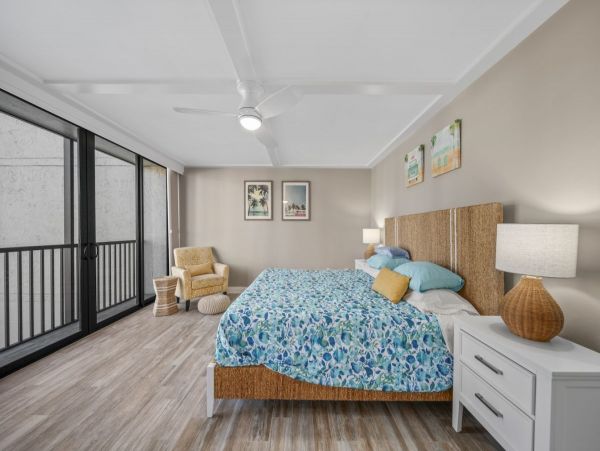 Beachfront Retreat Stunning Lanai Views & Resort-Style Amenities Sanibel Island