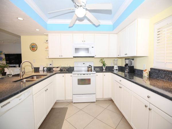 Beachfront Getaway with Panoramic Gulf Views on Sanibel Island