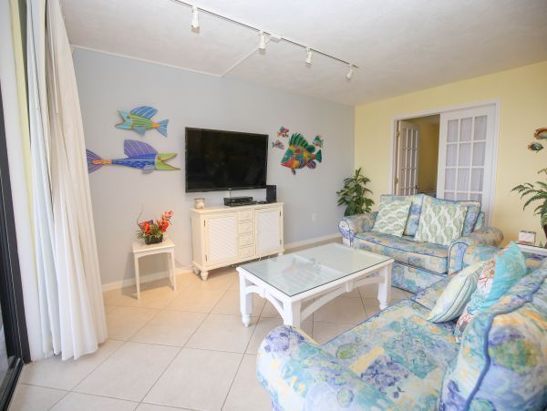 Beachfront Getaway with Panoramic Gulf Views on Sanibel Island