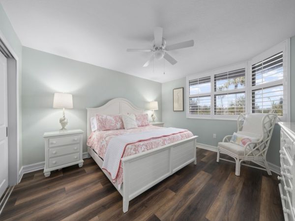 Sanibel Island Vacation Rental with Three Bedrooms on Beach