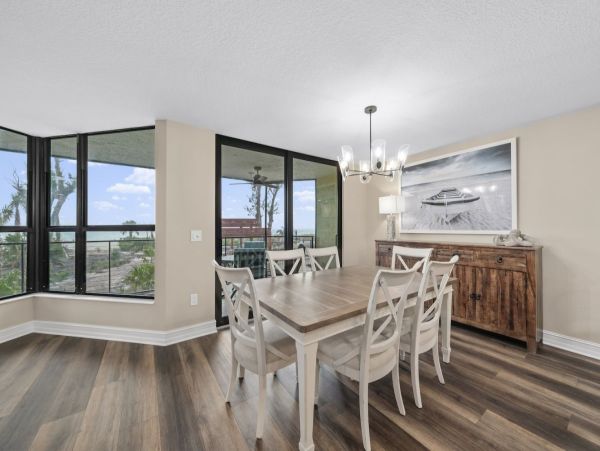 Sanibel Island Vacation Rental with Three Bedrooms on Beach
