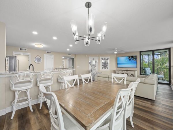 Sanibel Island Vacation Rental with Three Bedrooms on Beach