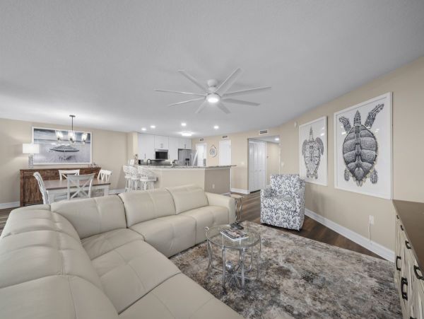 Sanibel Island Vacation Rental with Three Bedrooms on Beach