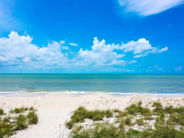 Gulf Front Luxury Condo Three Bedroom in Sanibel