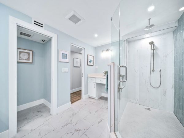 Gulf Front Luxury Condo Three Bedroom in Sanibel