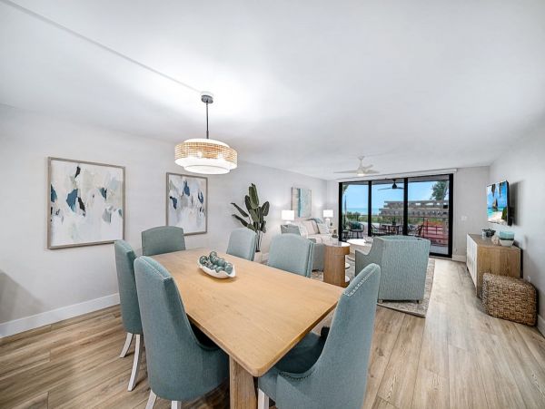 Gulf Front Luxury Condo Three Bedroom in Sanibel