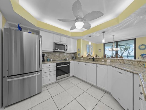 Sanibel Three Bedroom Rental Accommodation at the Beach