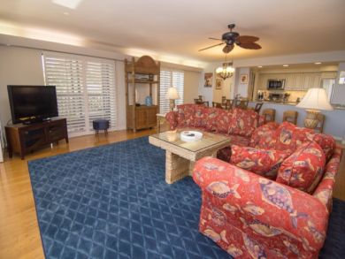Lovely Three Bedroom Sanibel Beach Rental with Views Lovely Three Bedroom Sanibel Beach Rental with Views