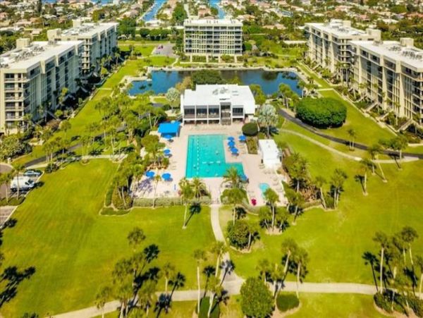 Gulf Front Beachplace unit